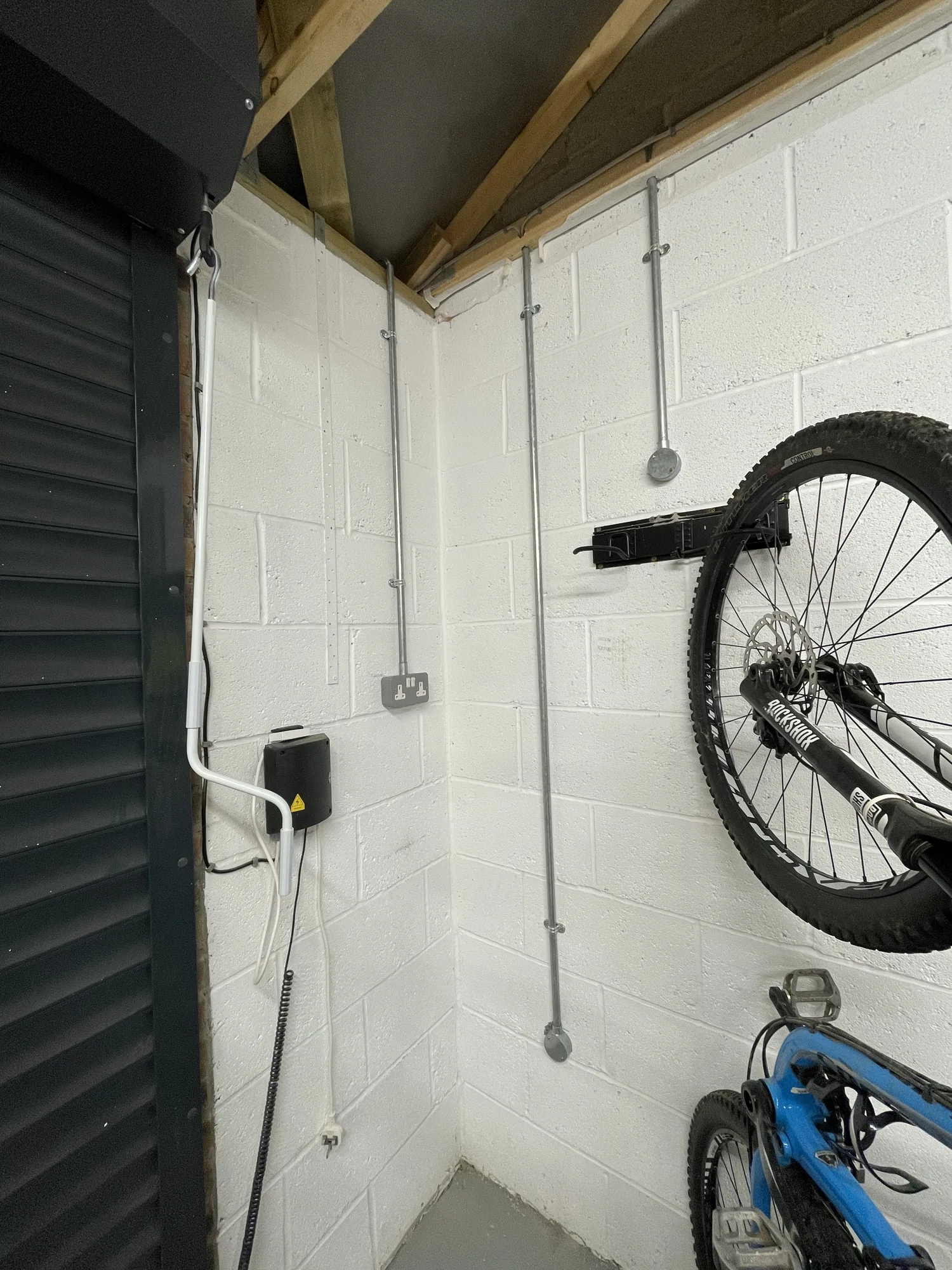 Weatherproof outdoor electrical installation completed